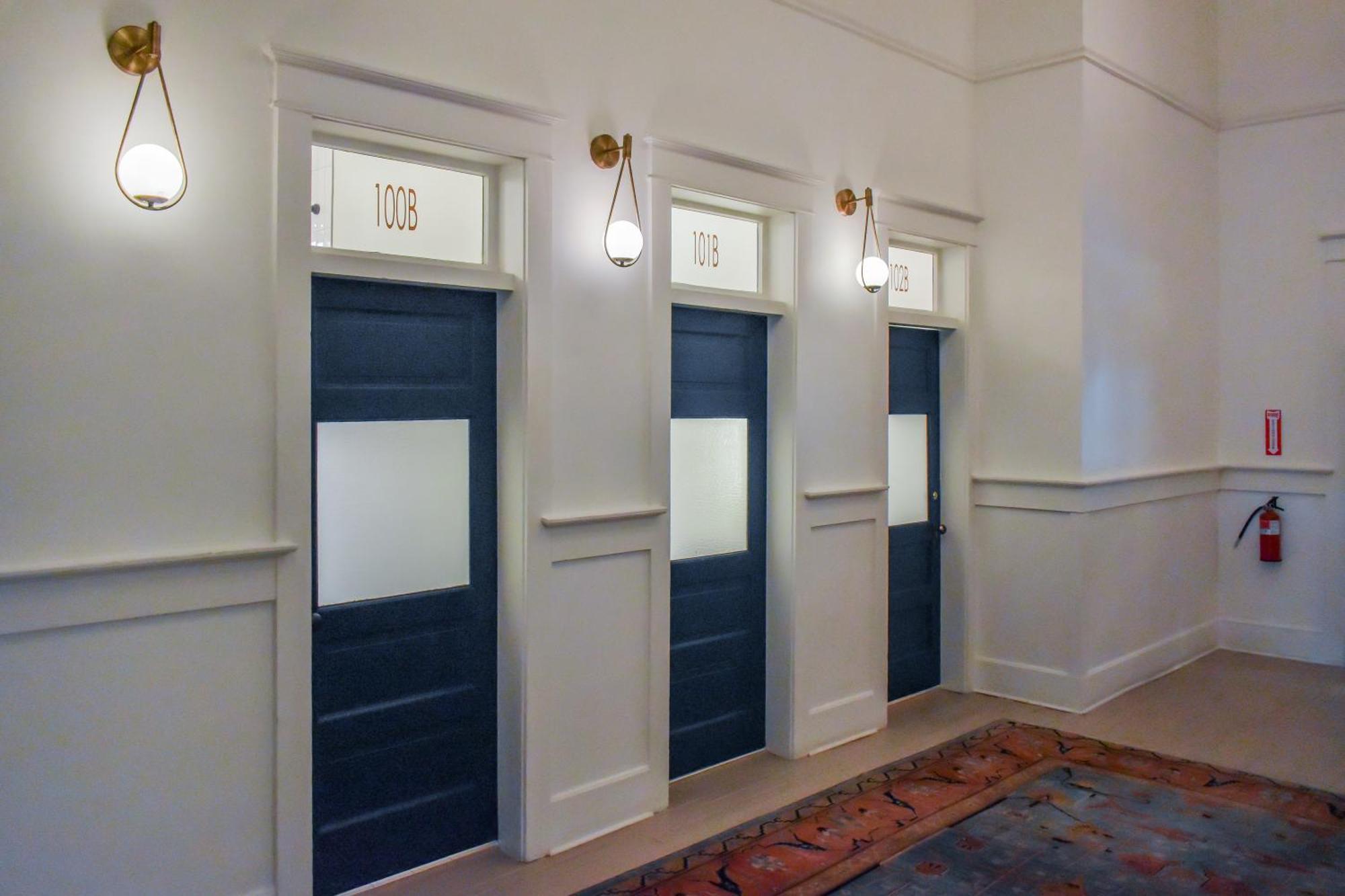 Warner Hotel بيسبي المظهر الخارجي الصورة